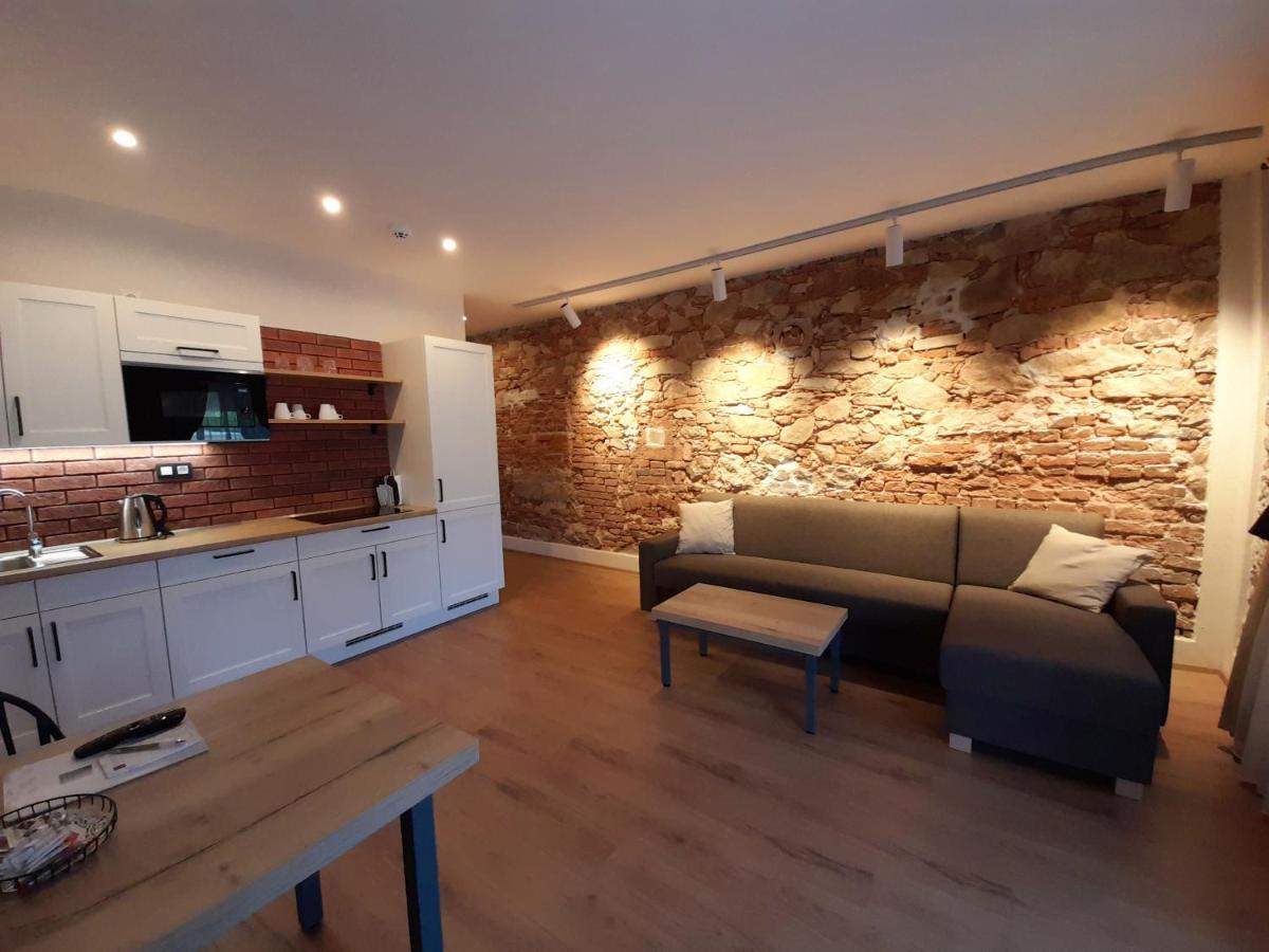 Residence Tvrz Skočice Zewnętrze zdjęcie