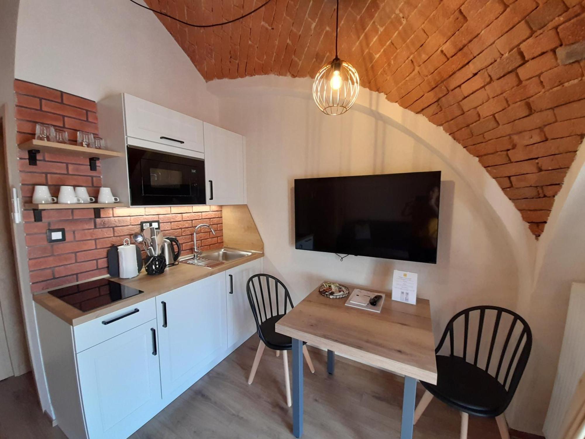 Residence Tvrz Skočice Zewnętrze zdjęcie