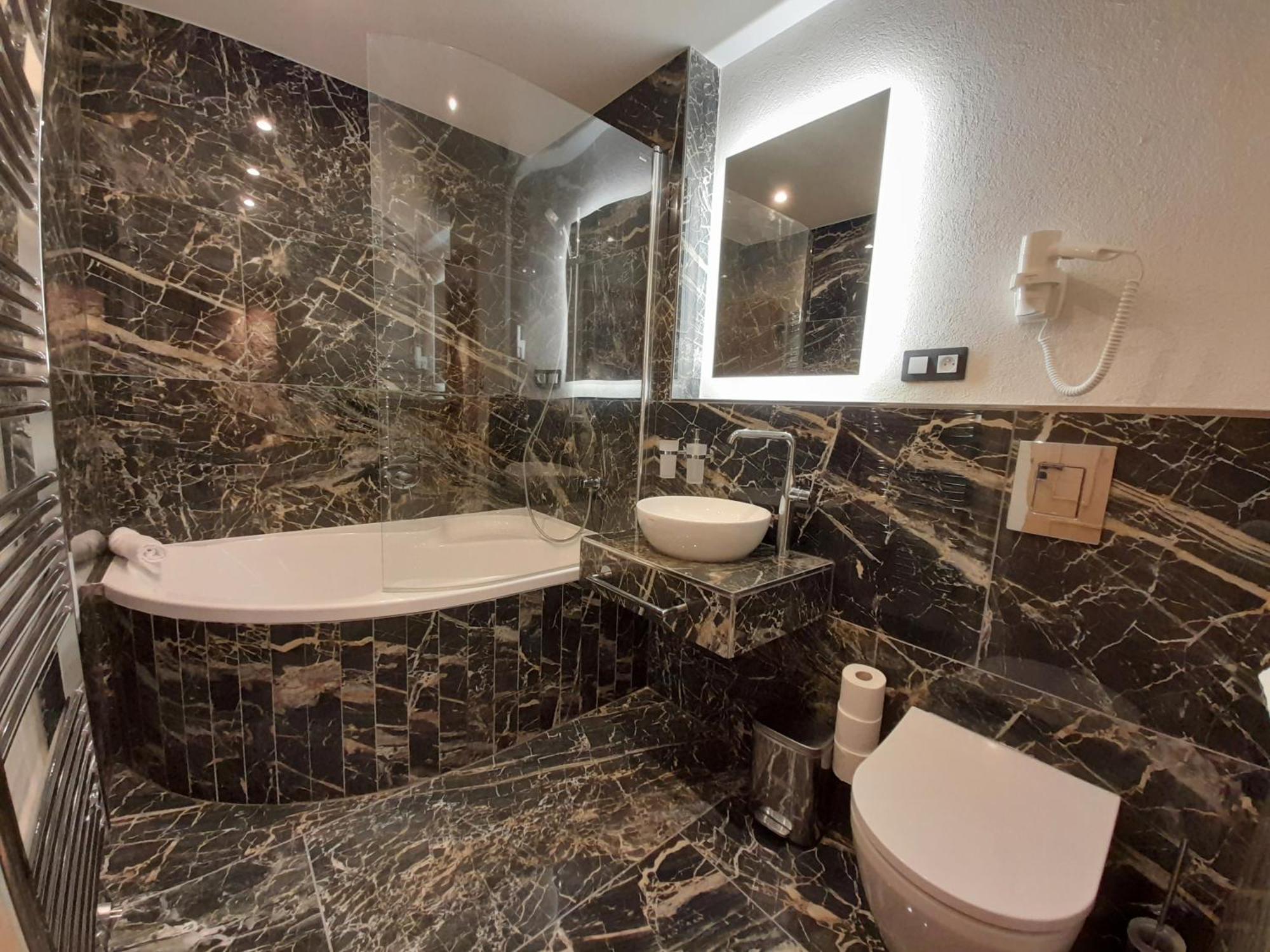 Residence Tvrz Skočice Zewnętrze zdjęcie