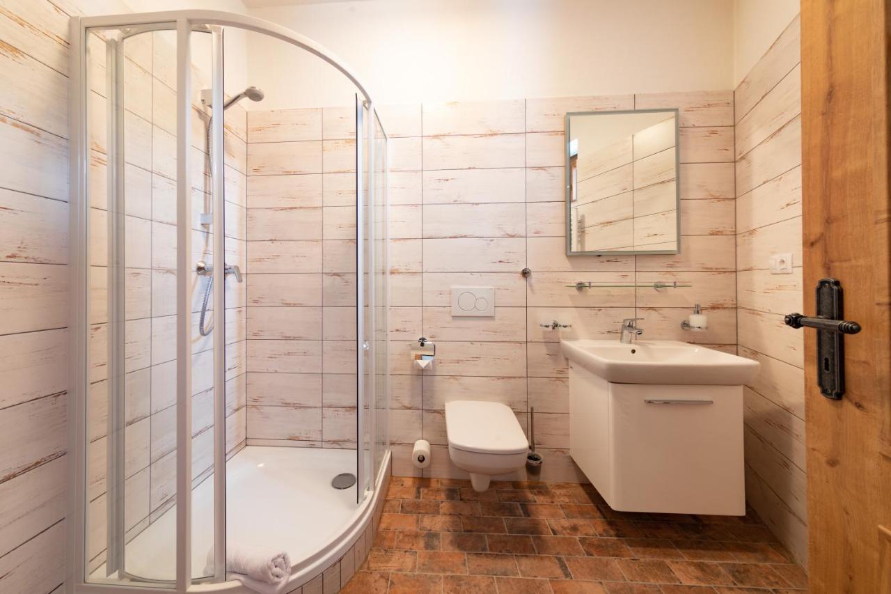 Residence Tvrz Skočice Zewnętrze zdjęcie